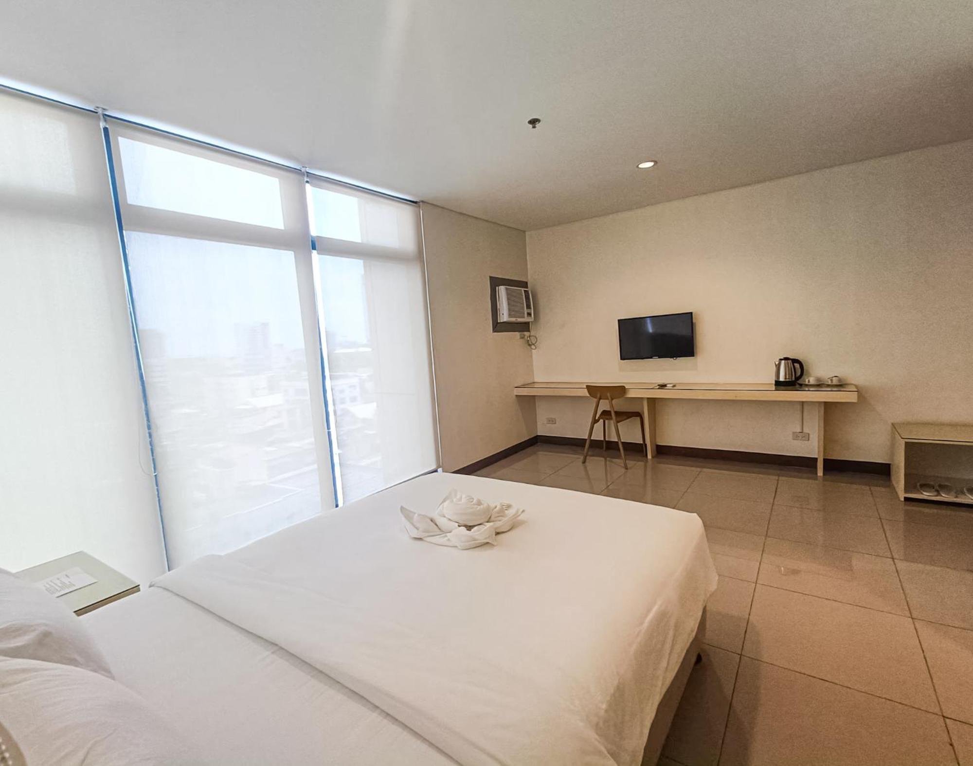 Kaizen Suites Manille Extérieur photo