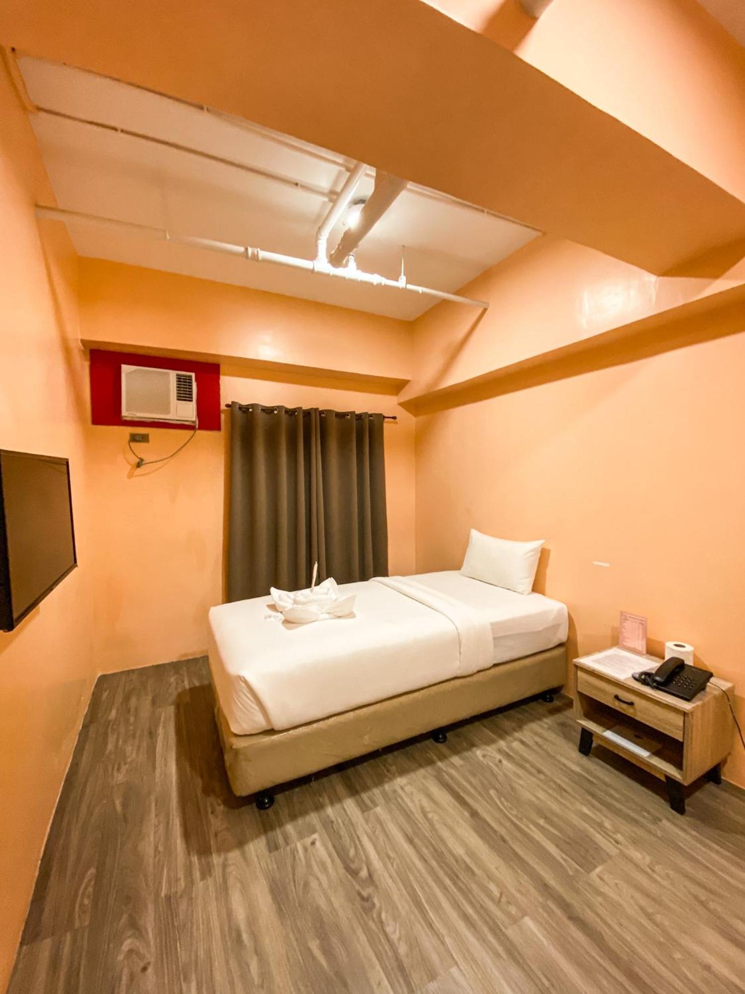Kaizen Suites Manille Extérieur photo