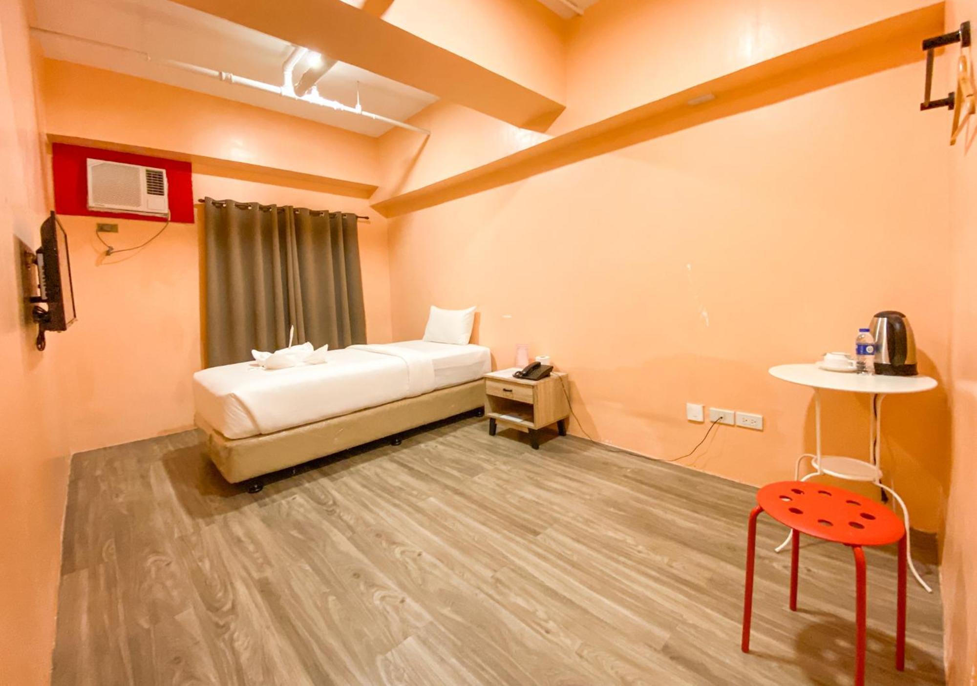 Kaizen Suites Manille Extérieur photo