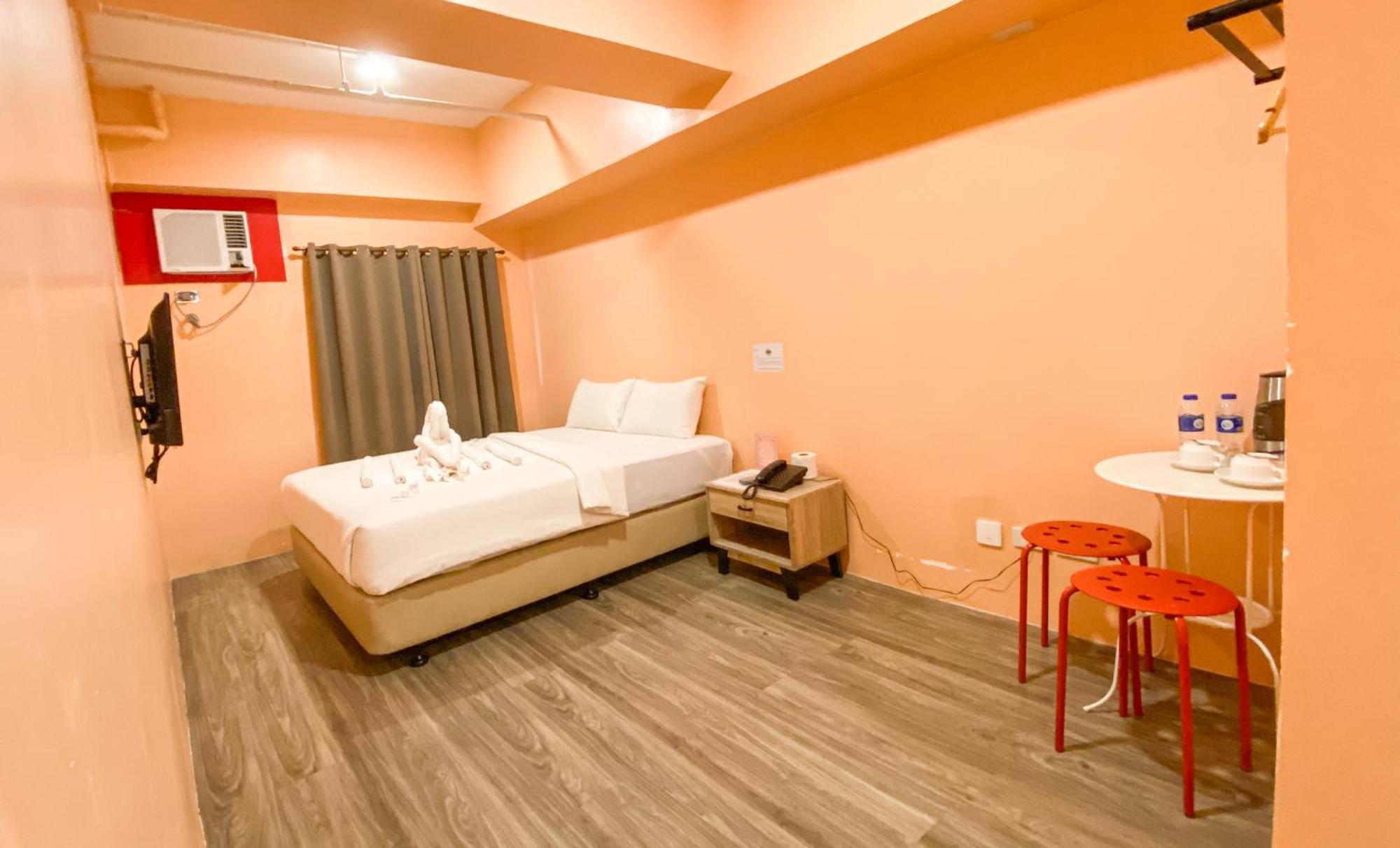 Kaizen Suites Manille Extérieur photo