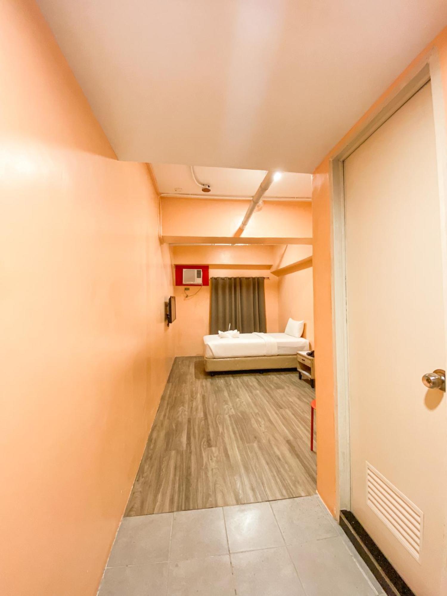 Kaizen Suites Manille Extérieur photo