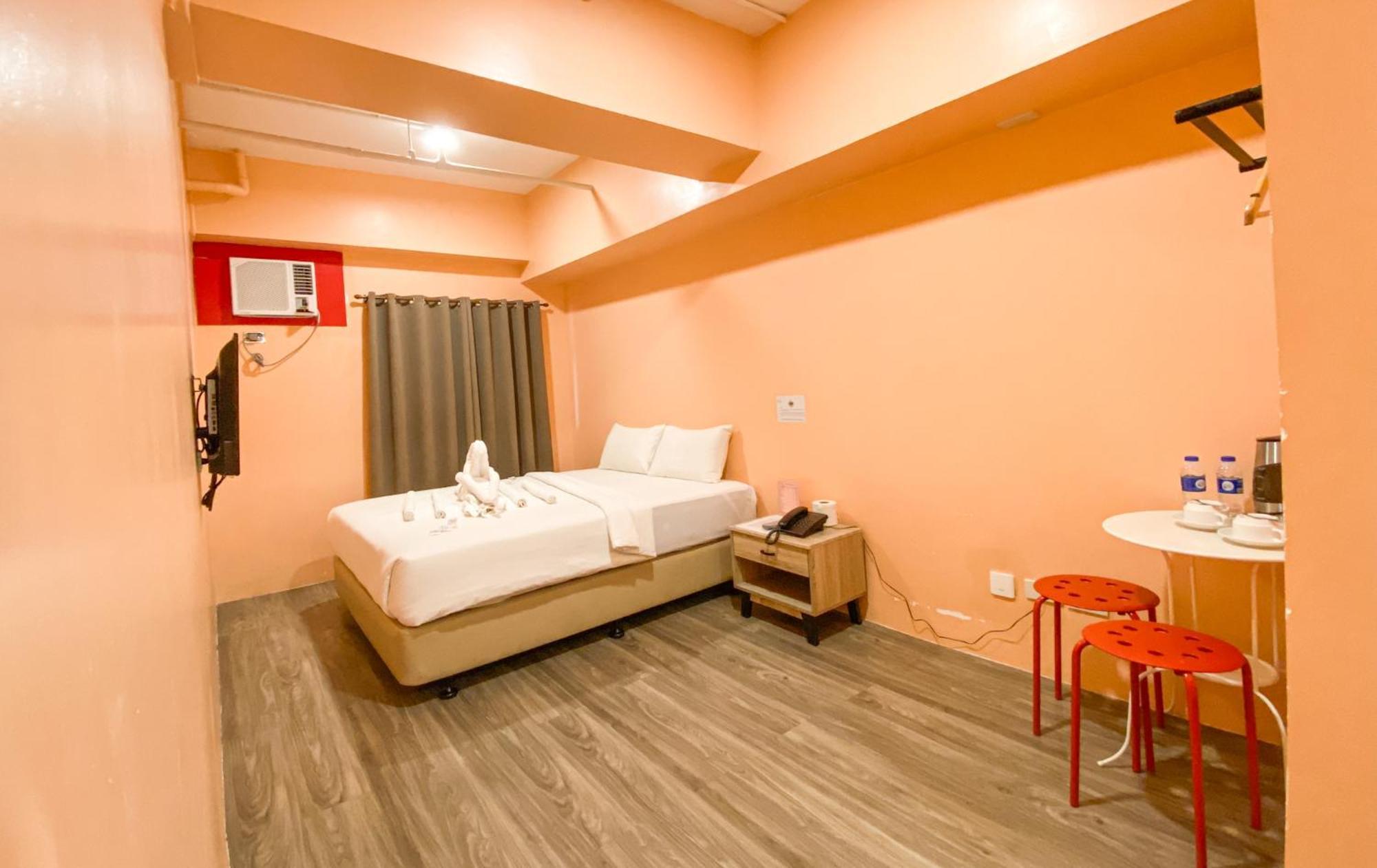 Kaizen Suites Manille Extérieur photo