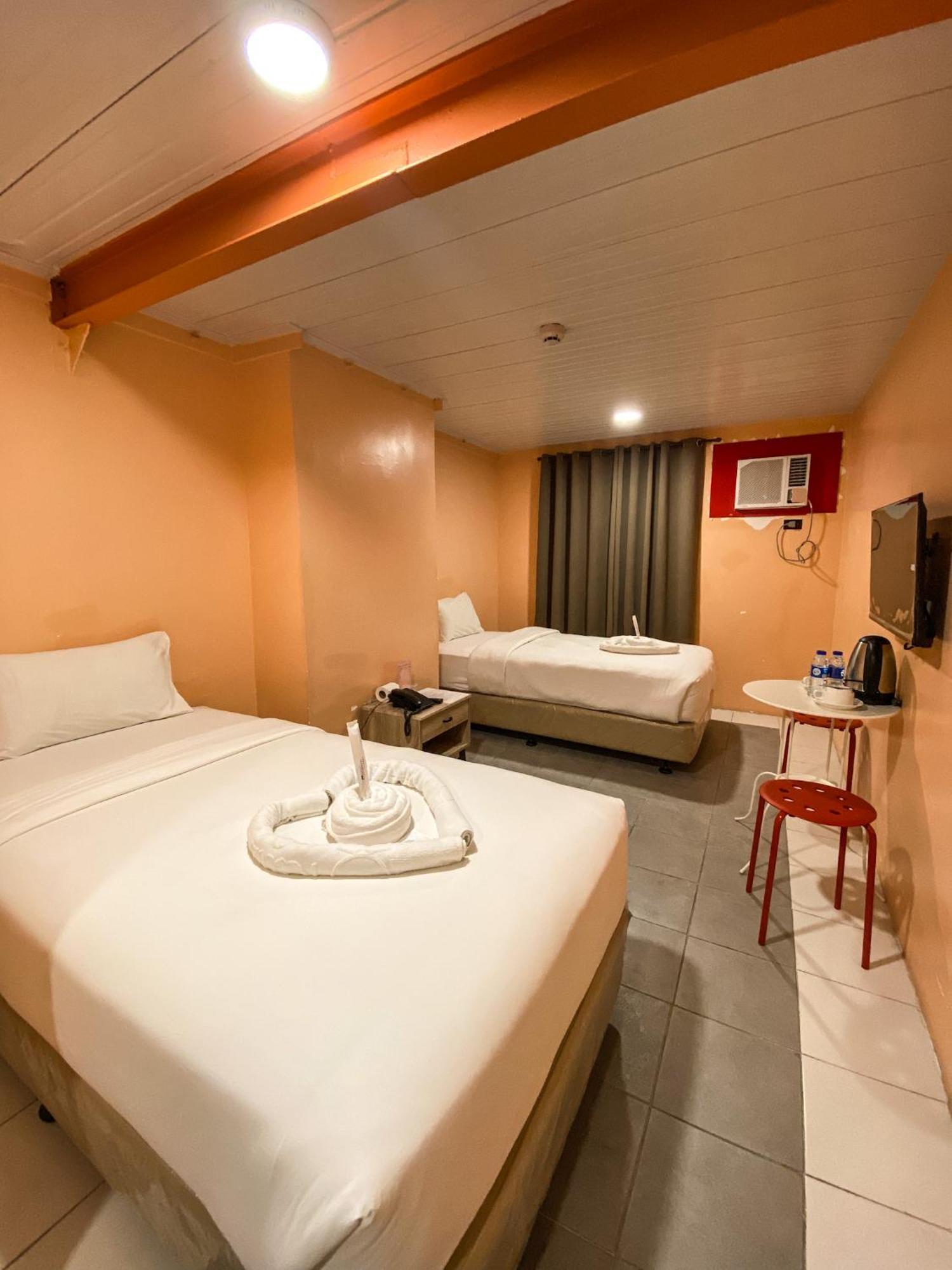 Kaizen Suites Manille Extérieur photo